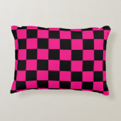 市松模様にスクエアホットピンクブラック アクセントクッション (裏面)