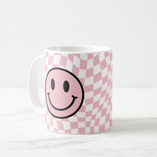 市松模様に波状ピンク名門私立校風のスマイル コーヒーマグカップ (正面左)