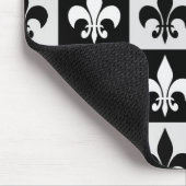 市松模様に白黒フルーアDe-Lisパターン マウスパッド (コーナー)