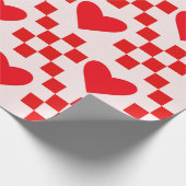 市松模様に赤いハートパターン ラッピングペーパー (角)