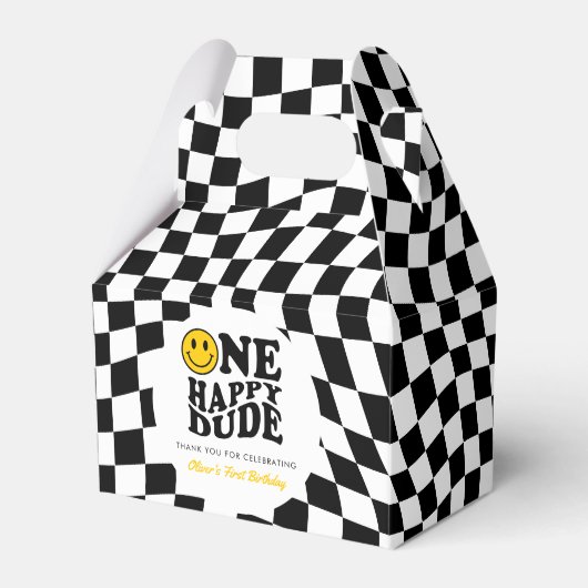 市松模様に黄名門私立校風のスマイルカスタム第1誕生日 フェイバーボックス (正面サイド)