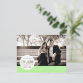 市松模様に+ドットカスタム – 日付の保存 – ライム 案内ポストカード (スタンド正面)