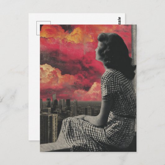 市街の頂上に白と黒を着た女性 ポストカード (正面/裏面)