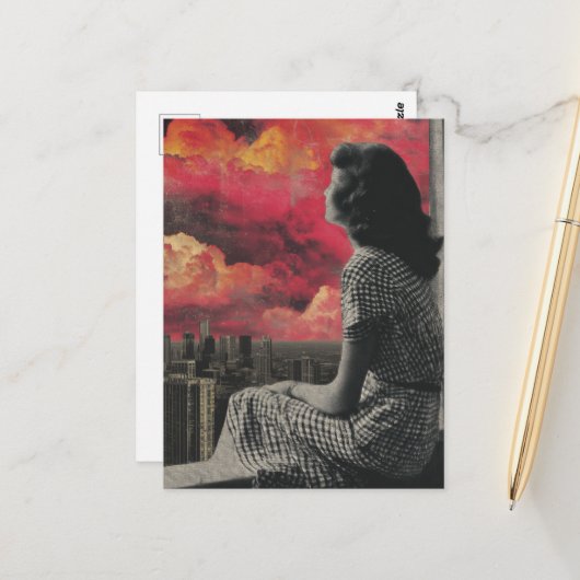 市街の頂上に白と黒を着た女性 ポストカード (正面/裏面インサイチュ)