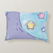 布地：ブラシ付きポリエステル アクセントクッション (裏面)