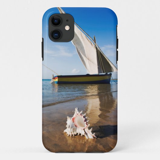 帆ボートは|モザンビークのBenguerraロッジを殻から取り出し、 Case-Mate iPhoneケース (裏面)