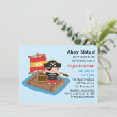 帆船いかだの誕生日パーティーでかわいい海賊の少年 招待状 (スタンド正面)