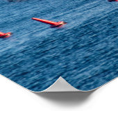 帆船がメインチャンネルに入る – カリフォルニア州マリーナデル・レイ ポスター (角)