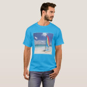 帆船とのビーチの眺め Tシャツ (正面フル)