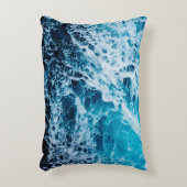 帆船に波を乗せて急な海。劇的で写真 アクセントクッション (正面(垂直))