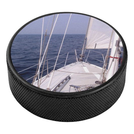 帆走 – 「あの水平線を持って来い！」 アイスホッケーパック (3/4)