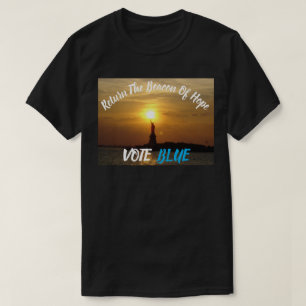 希望のビーコンを返す青いTシャツ Tシャツ