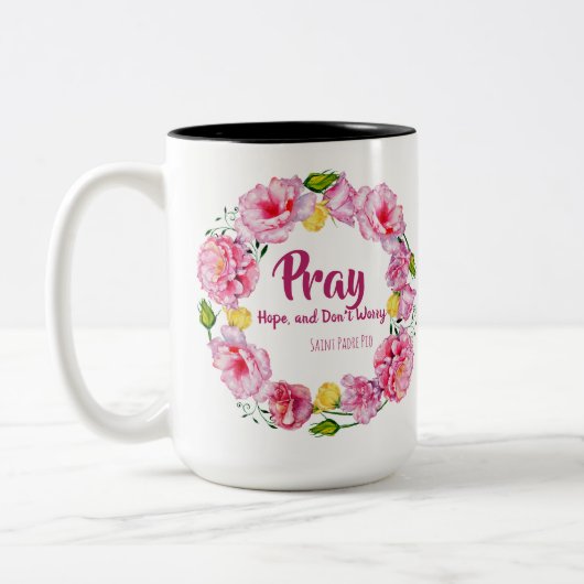 希望を心配しませんSt. Padre PIOの花を祈って下さい ツートーンマグカップ (左)