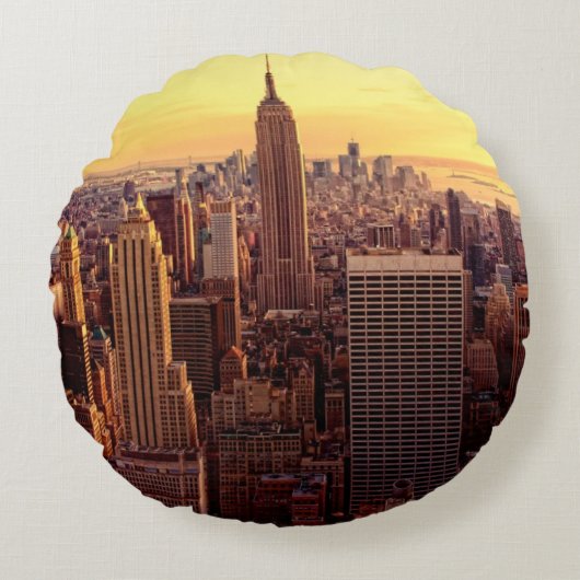 帝国国家が付いているニューヨークのスカイライン都市 ラウンドクッション (正面)