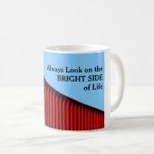 「常に人生の明るい側面を見る」カスタム コーヒーマグカップ (正面右)