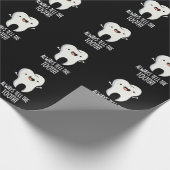 常に歯の歯科のプンおもしろいダークBGを伝える ラッピングペーパー (角)