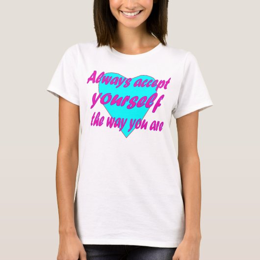 常に自分のプラスサイズrを受け入れる tシャツ (正面)