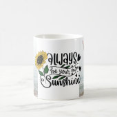 「常に自分の太陽の光を照らす」 2カスタム枚 コーヒーマグカップ (中央)