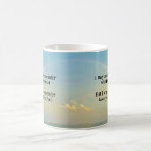 「常に覚えている」 コーヒーマグカップ (中央)