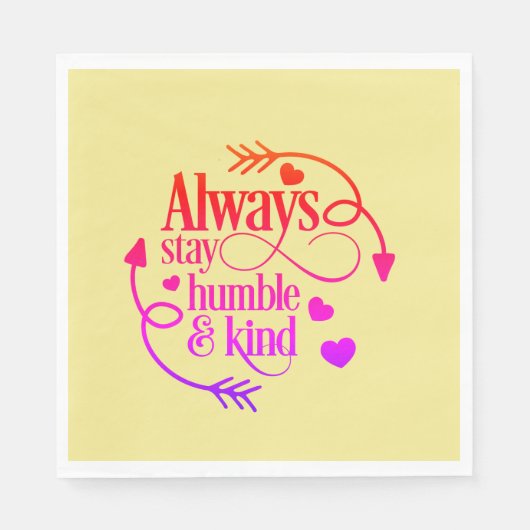 常に謙虚で親切なハートと矢印 スタンダードランチョンナプキン (正面)