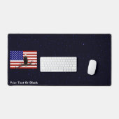 常に警戒するハゲワシ デスクマット (キーボード&マウス)