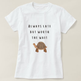 常に遅いが待ち亀のデザイン Tシャツ