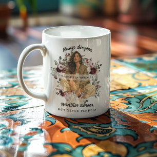 常にChingonaラテンアメリカ系女性   名前をカスタムする強化 コーヒーマグカップ