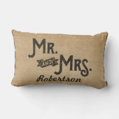 常の永久にバーラップのハートのパーソナライズな結婚式 ランバークッション (裏面)