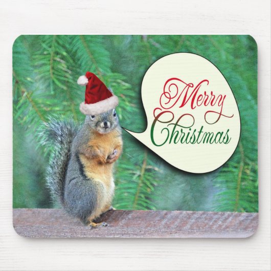 常緑の木の背景を持つクリスマスのリス マウスパッド (正面)