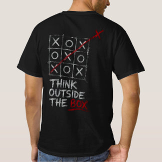 常識にとらわれない考え方 Tic Tac Toe モチベーショナルTシャツ Tシャツ