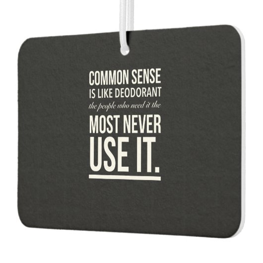 常識は消臭剤のようなものだ カーエアーフレッシュナー (左)