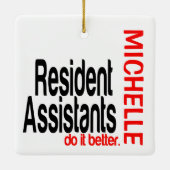 常駐アシスタントの方が優れたカスタム セラミックオーナメント (裏面)