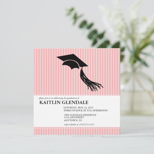 帽子およびふさを持つ卒業のパーティの招待状 招待状 (スタンド正面)