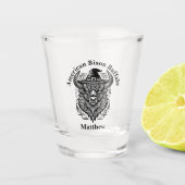 帽子とバイソンの複雑なデザイン ショットグラス (正面)
