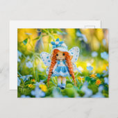 帽子と青い花を持つクロシェ人形 シーズンポストカード (正面/裏面)