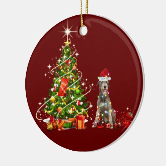 帽子のかされたクリスマスを持つアイルランドのウルフハウンド セラミックオーナメント (左)