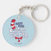 帽子の中の猫 | 新しいコツを知っている キーホルダー (裏面)