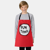 帽子の中の猫 | Thing One Thing Two -おもしろい エプロン (着用した状態)