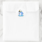 帽子をかぶったイルカ ラウンドシール (バッグ)