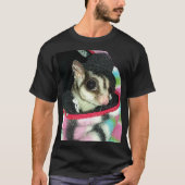 帽子をかぶったフクロモモンガ ユニセックス Tシャツ (正面)