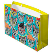 帽子をかぶった猫 ラージペーパーバッグ (裏面アングル)