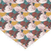 帽子パターンを持つブタ テーブルクロス (アングル)