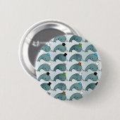 帽子ボタンとのかわいいの漫画グランジなNarwhals 缶バッジ (正面&裏面)