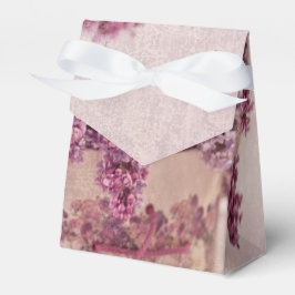 帽子箱に入っビクトリアンたライラック フェイバーボックス