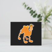 帽子間抜けをかぶったラクダ ポストカード (スタンド正面)