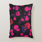 幅の広いヴィンテージフローラ、スタイル化されたチューリップのパターン。 アクセントクッション (正面(垂直))