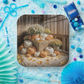 干し草のベールに乗った秋のカボチャ ペーパープレート (パーティー)