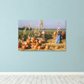 干し草の俵とかかしのあるカボチャの表示 キャンバスプリント (インサイチュ (ウッドフロア))