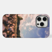 平原の美しい空 iPhoneケース (裏面横)
