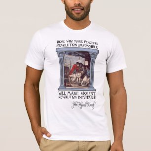 平和か激しい改革のJFKの引用文 Tシャツ